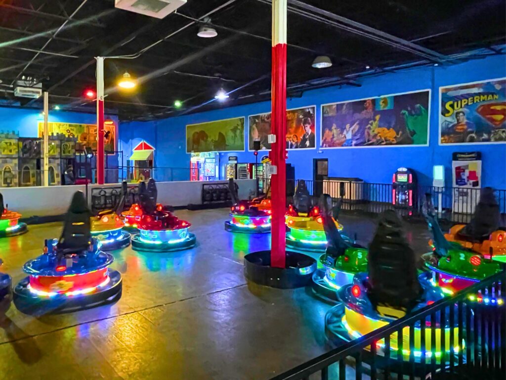 Spin zone bumper cars